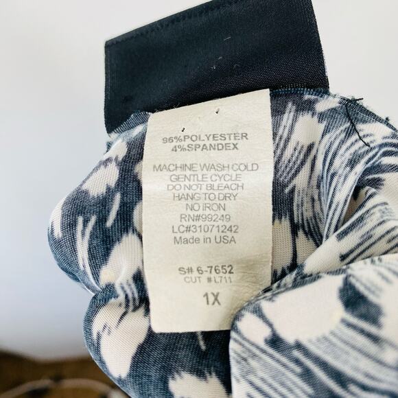 Maggie Barnes Sz 1X Printed Layered Look Cowl Neck Sequin Embellished Blouse Top - Picture 4 of 4